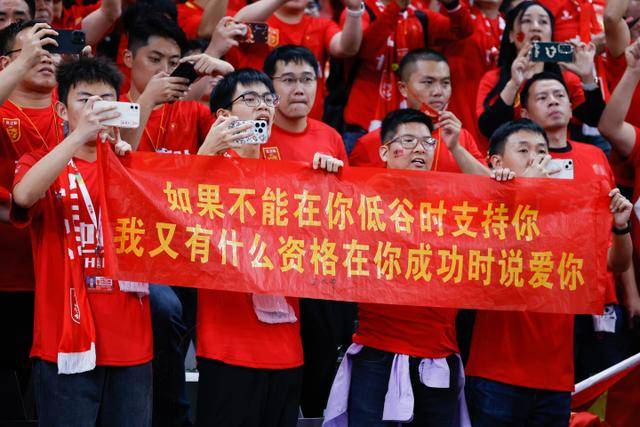 疯了！3亿英镑全力砸援！阿森纳豪购能否圆梦欧冠突破？
